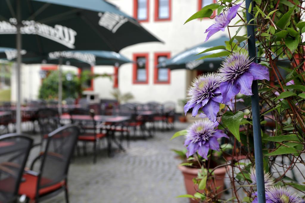 Gasthof Und Hotel Roter Hirsch Claußnitz Εξωτερικό φωτογραφία
